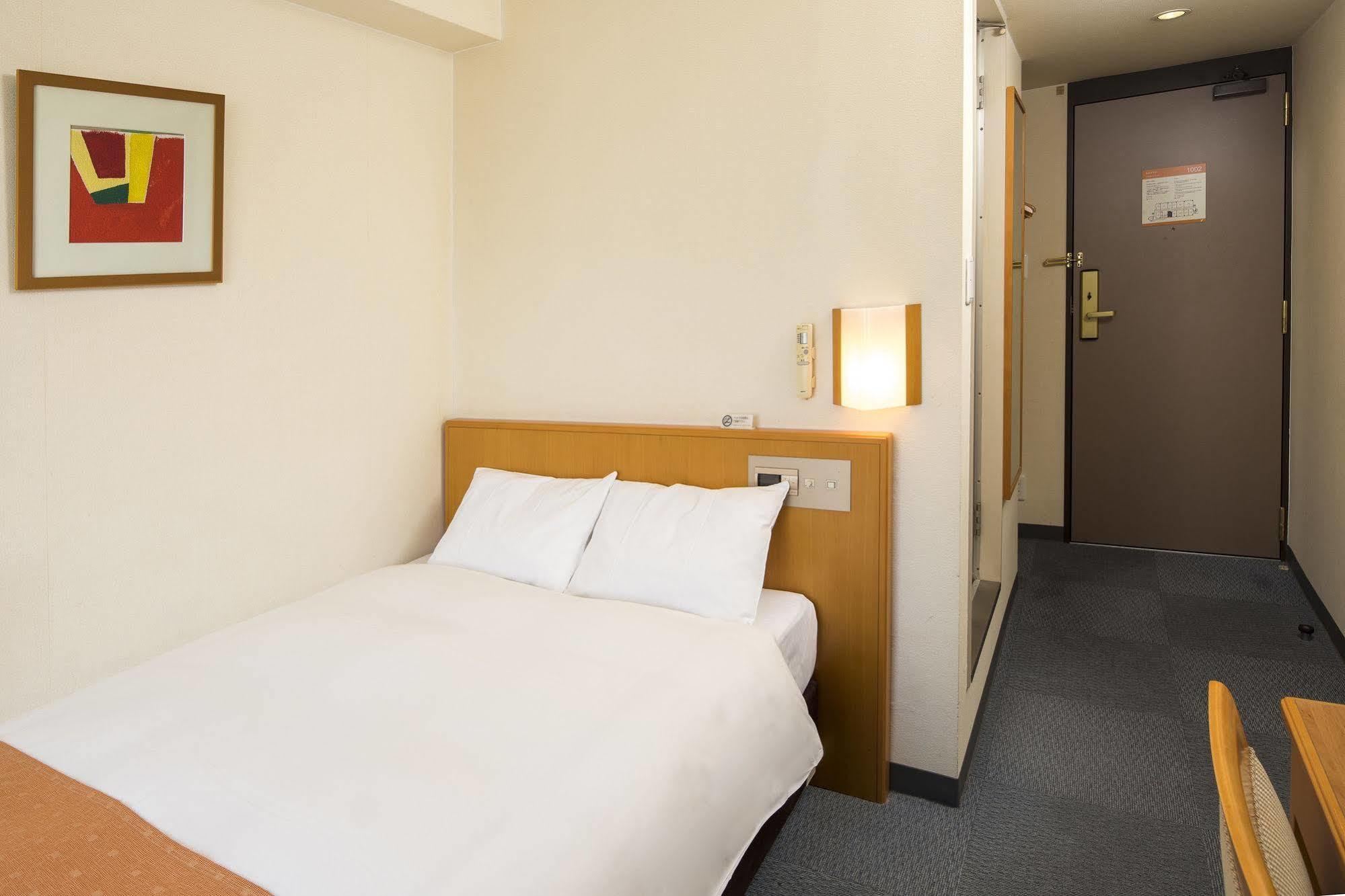 Chisun Inn Osaka Hommachi Zewnętrze zdjęcie