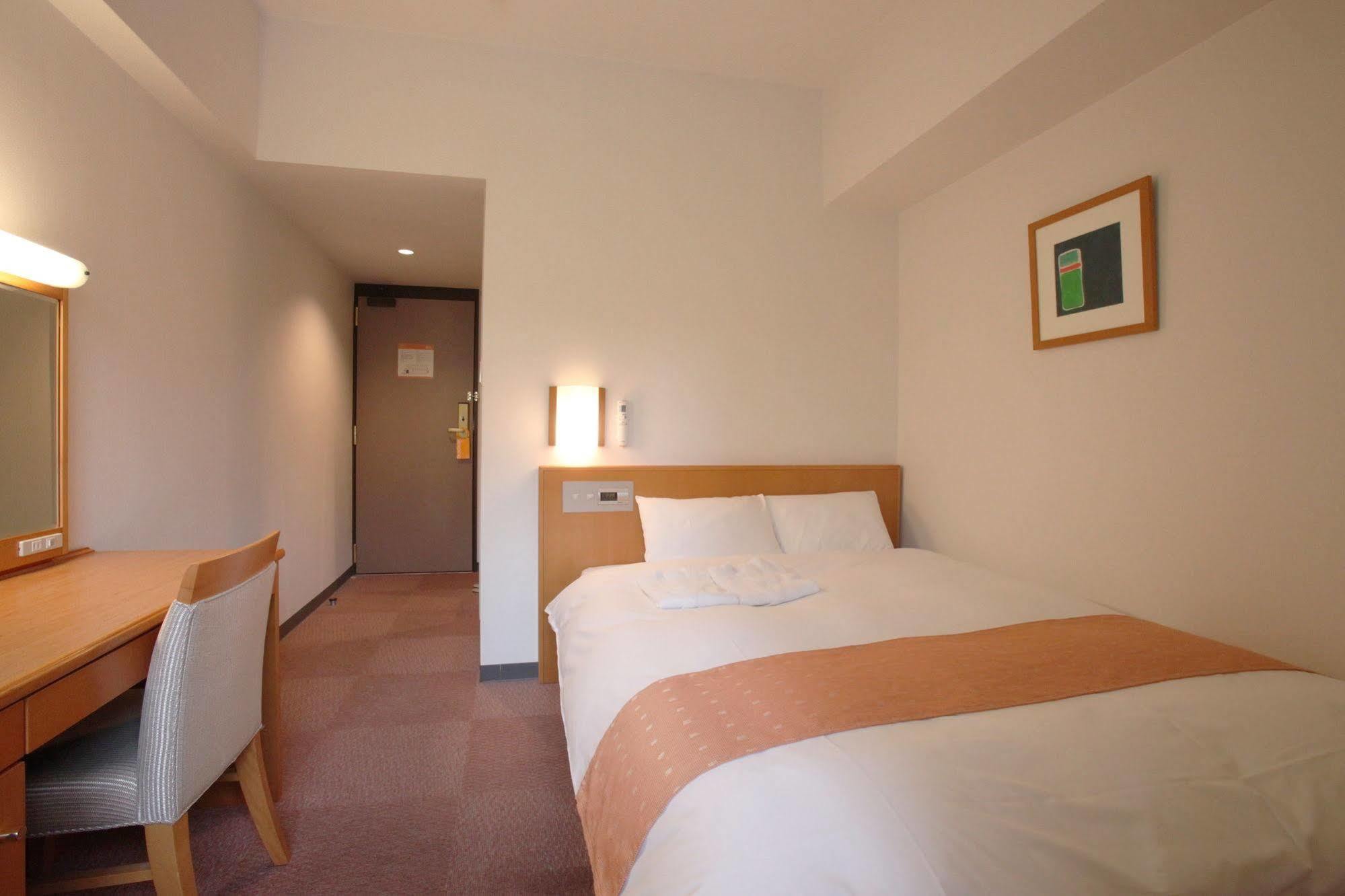 Chisun Inn Osaka Hommachi Zewnętrze zdjęcie