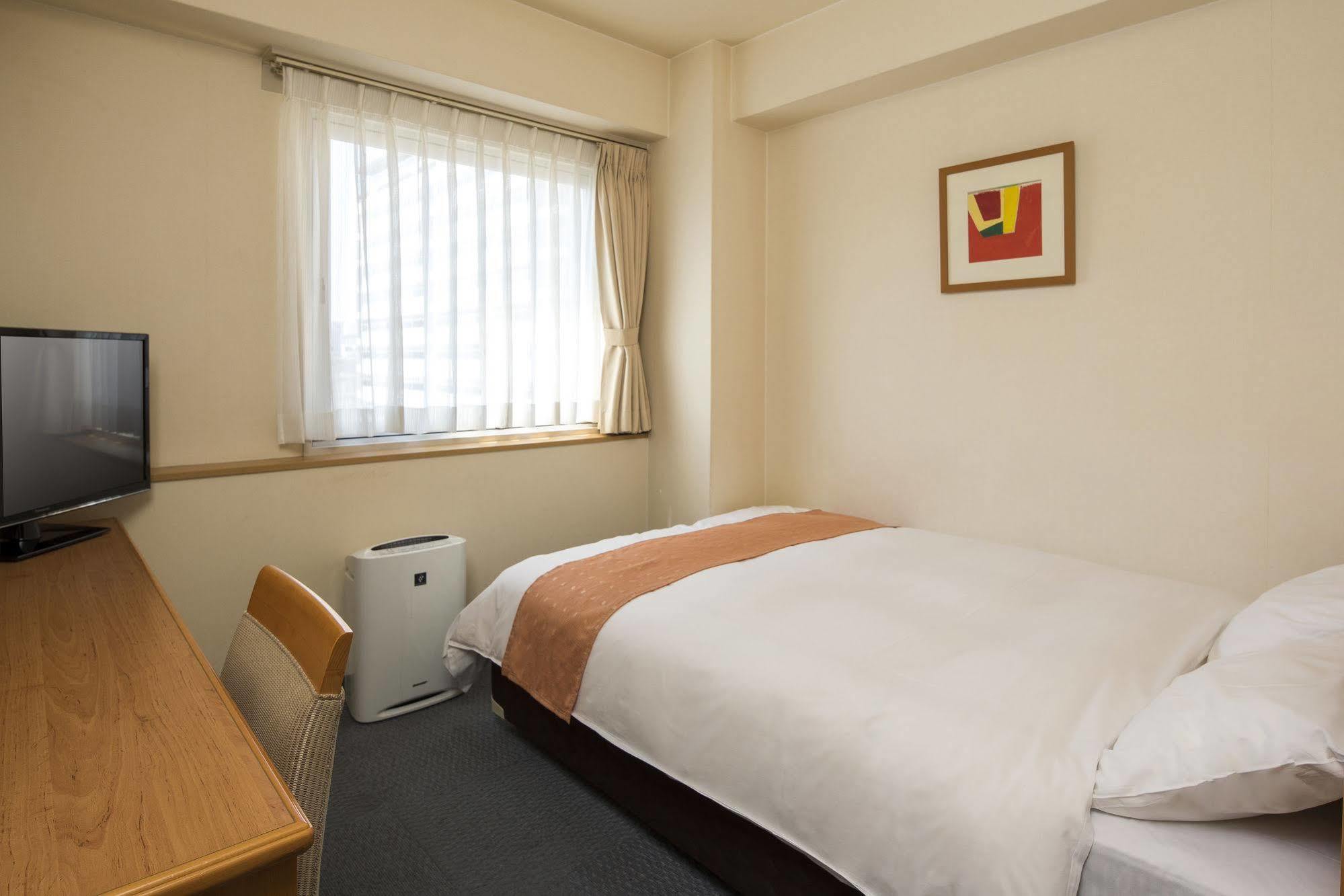 Chisun Inn Osaka Hommachi Zewnętrze zdjęcie